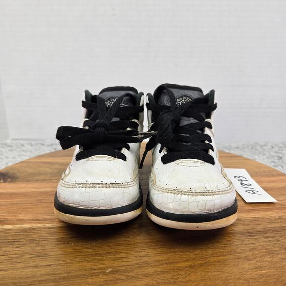 Jordan 2 Retro BT Wing It White Black Casual Daily Sneakers Kids 10c 820222-103 - Picture 4 of 12